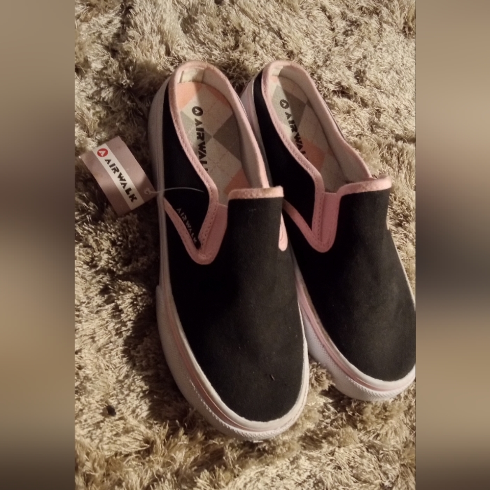 Woman's shoes